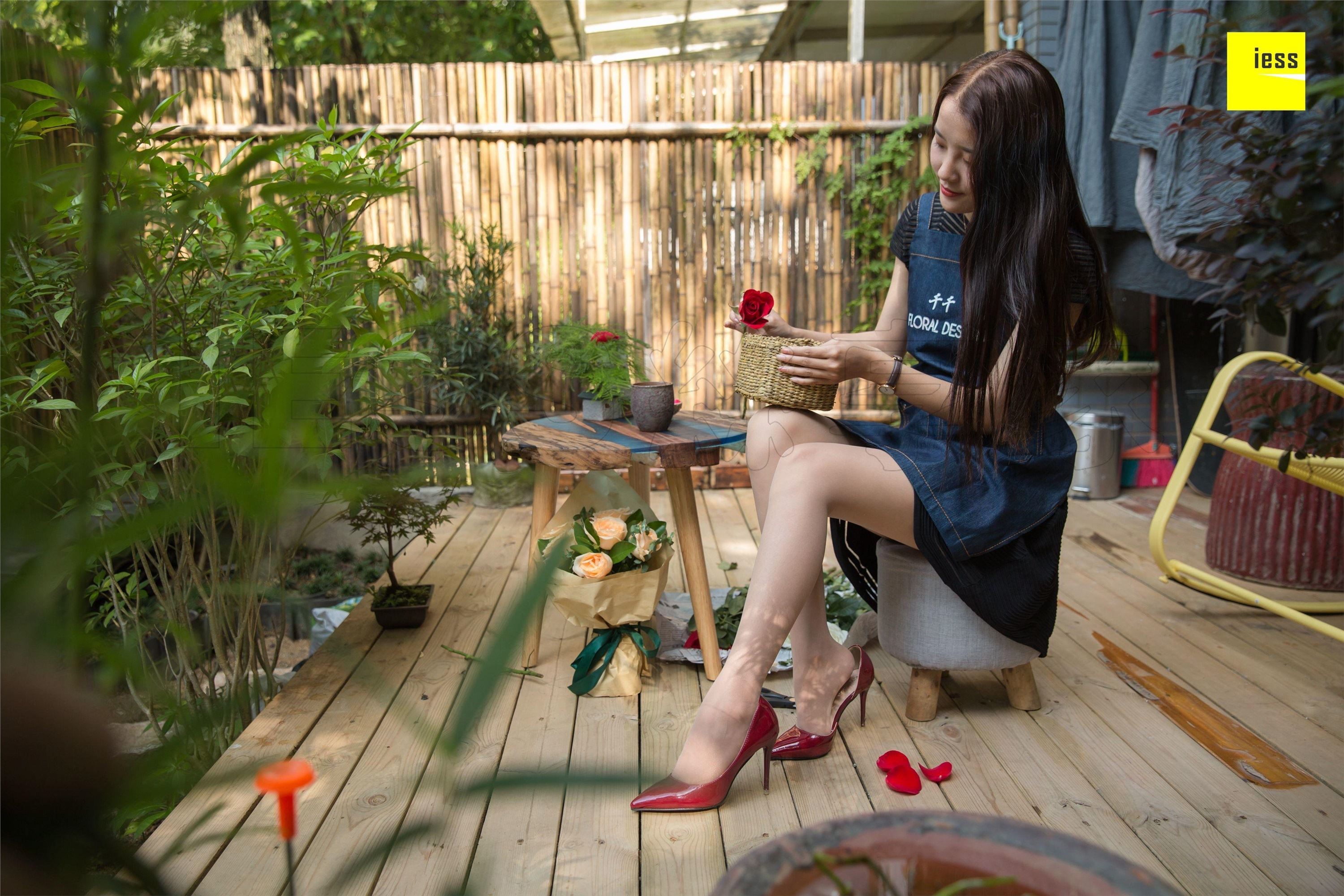 IESS异思趣向  2018.08.15《魔鬼周三》特刊31期：花艺师婉萍